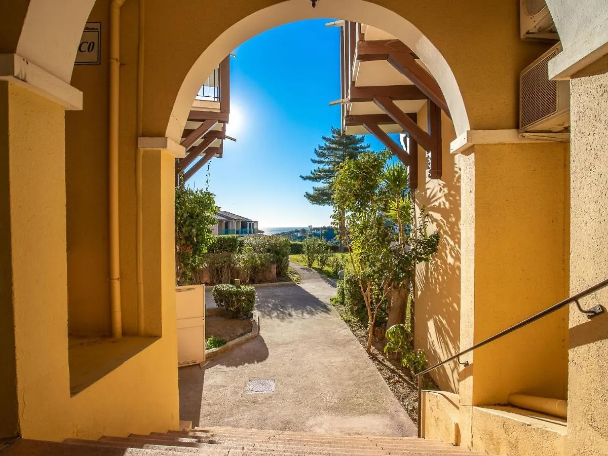 Apartment Village Cap Esterel - Le Hameau-8 By Interhome Saint-Raphaël 0*,  法国